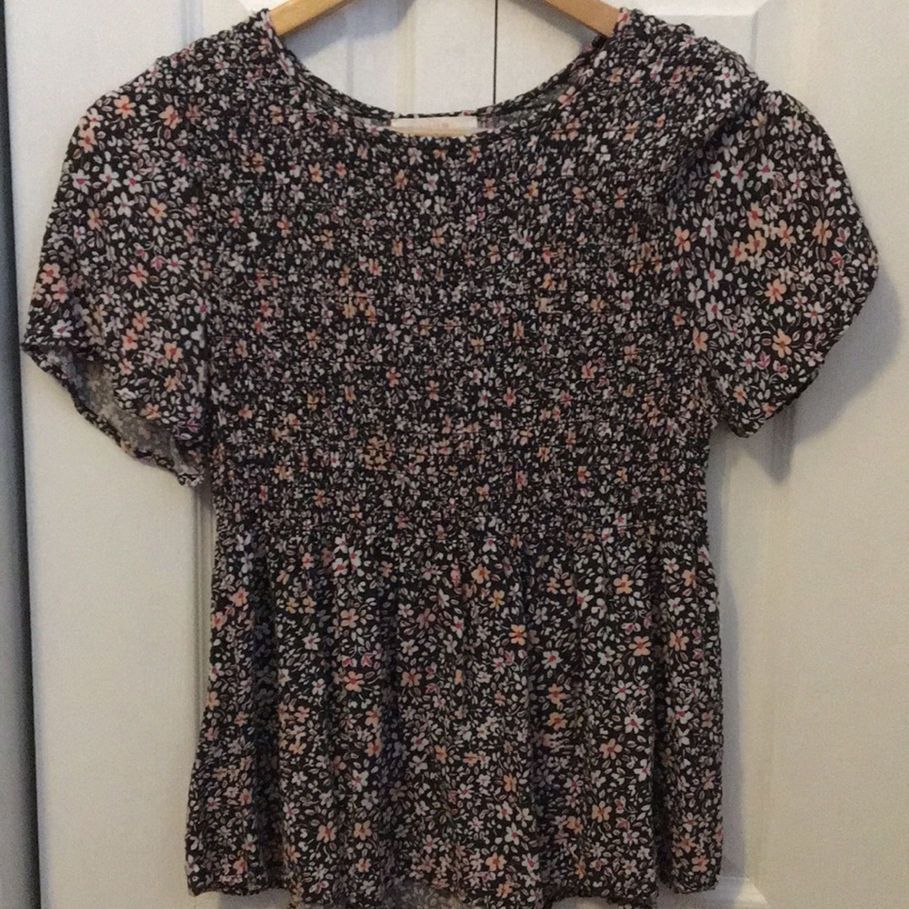 URBAN ROMANTICS Black Flowy Floral Blouse